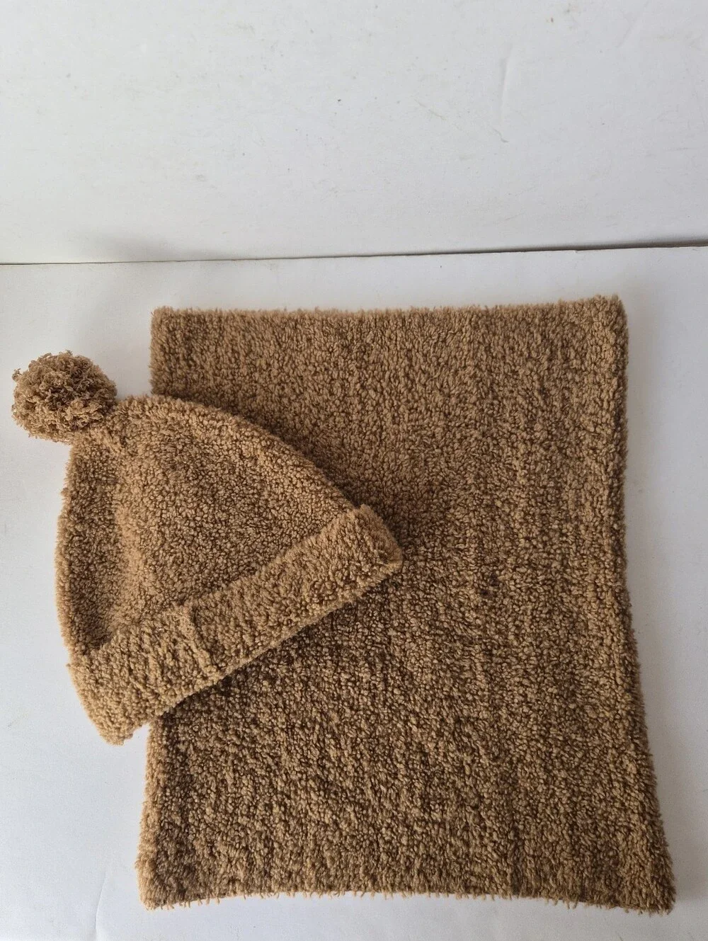 Vince Wool Cashmere Teddy Boucle Beanie Scarf Set Mocha Camel Cozy Quiet Luxury
